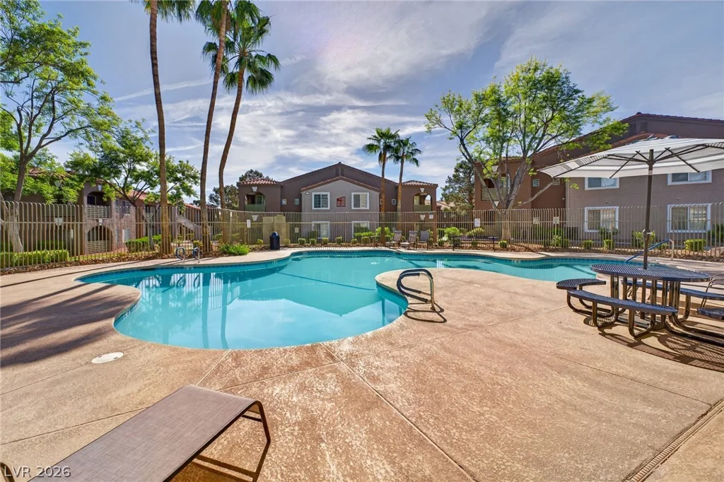 2111 Sealion, Las Vegas, NV 89128
