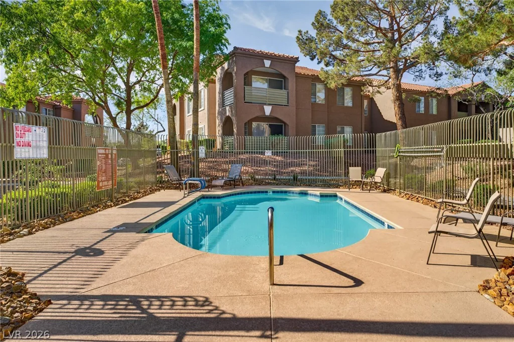 2111 Sealion, Las Vegas, NV 89128