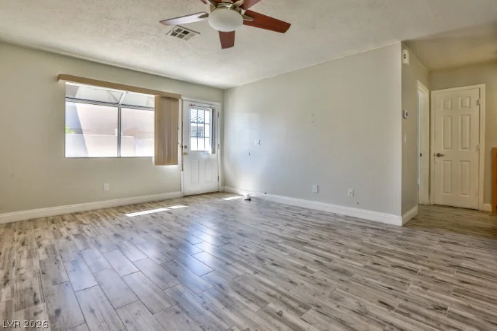 2136 Bavington, Las Vegas, NV 89108