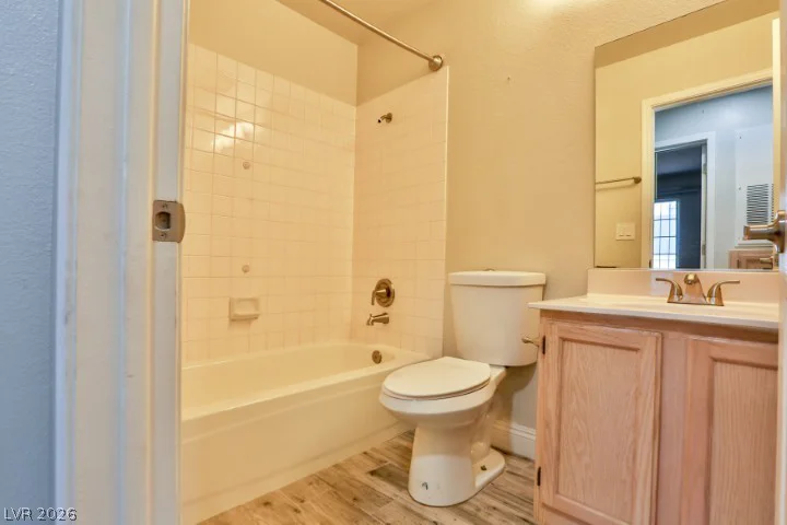 2136 Bavington, Las Vegas, NV 89108