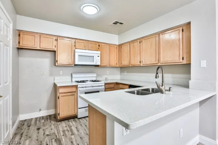 2136 Bavington, Las Vegas, NV 89108