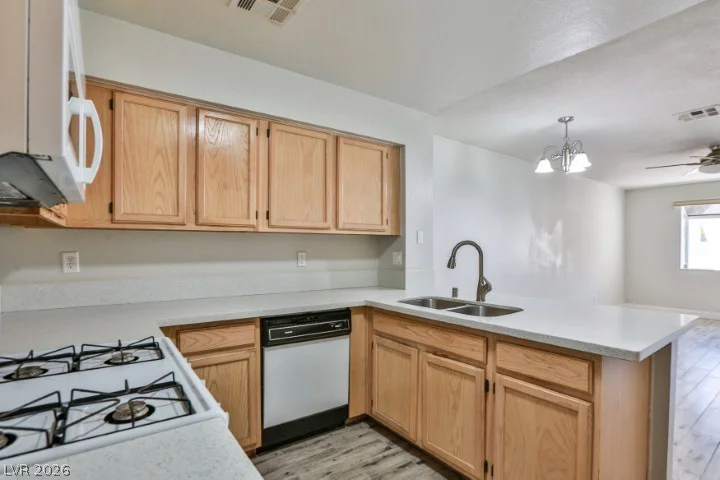 2136 Bavington, Las Vegas, NV 89108