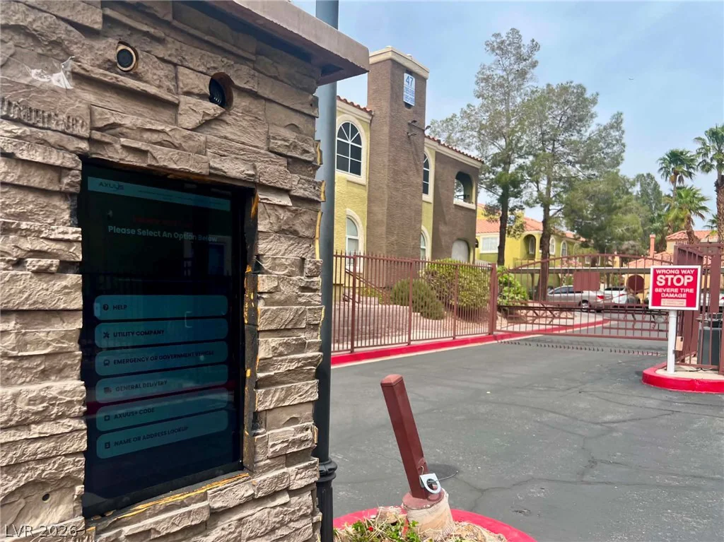 7950 Flamingo, Las Vegas, NV 89147