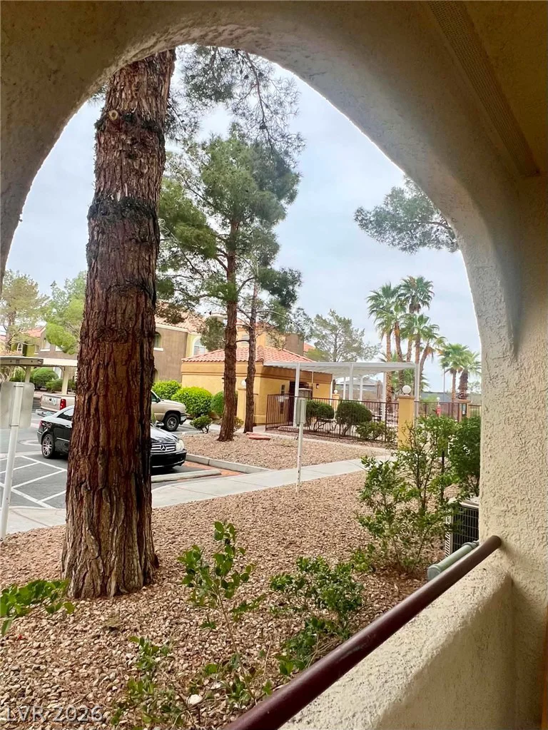 7950 Flamingo, Las Vegas, NV 89147