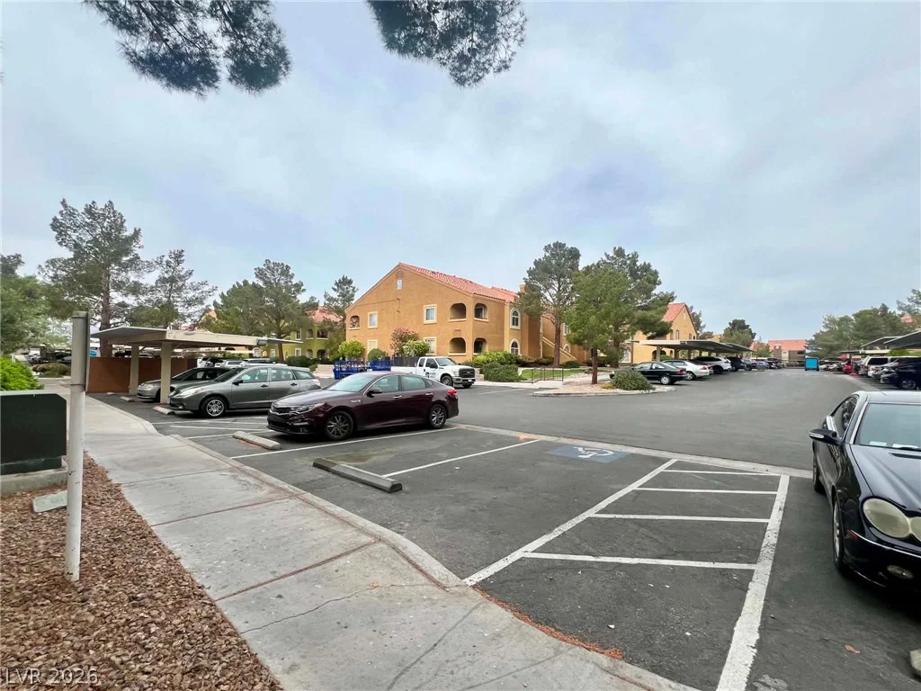 7950 Flamingo, Las Vegas, NV 89147
