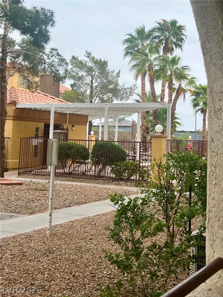 7950 Flamingo, Las Vegas, NV 89147