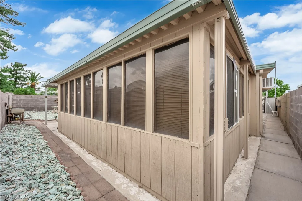 4783 Vista Flora, Las Vegas, NV 89121
