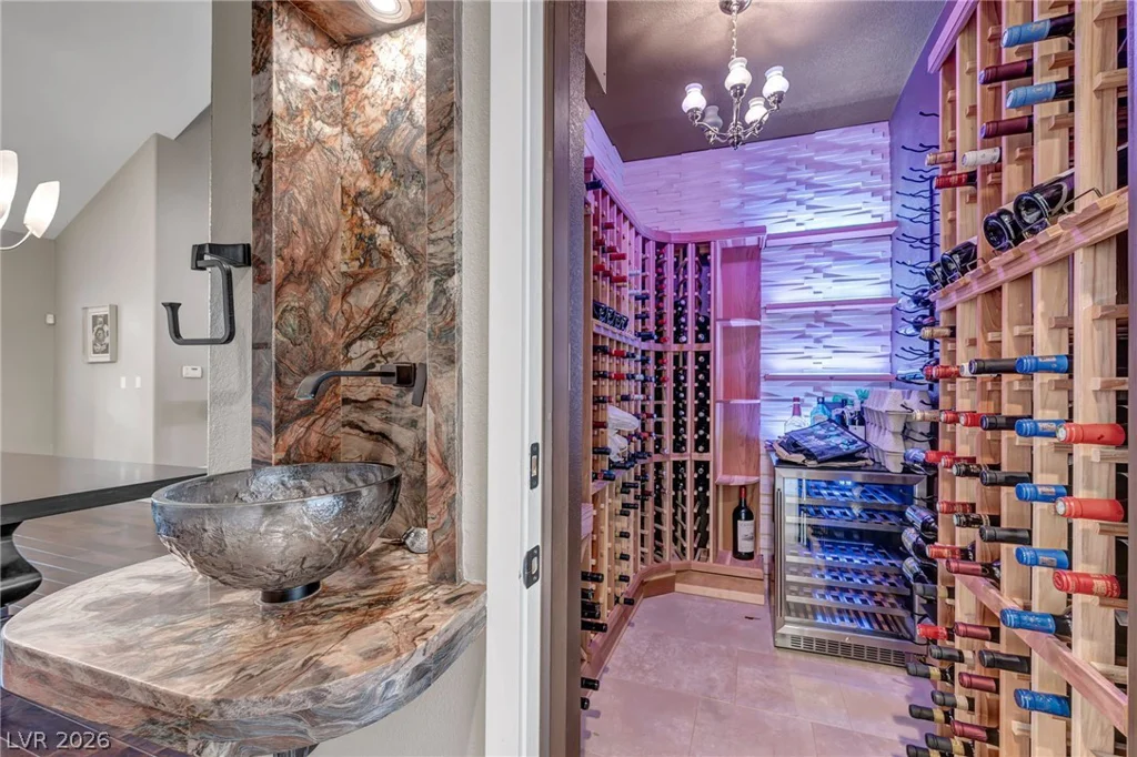 8113 Sapphire Bay, Las Vegas, NV 89128