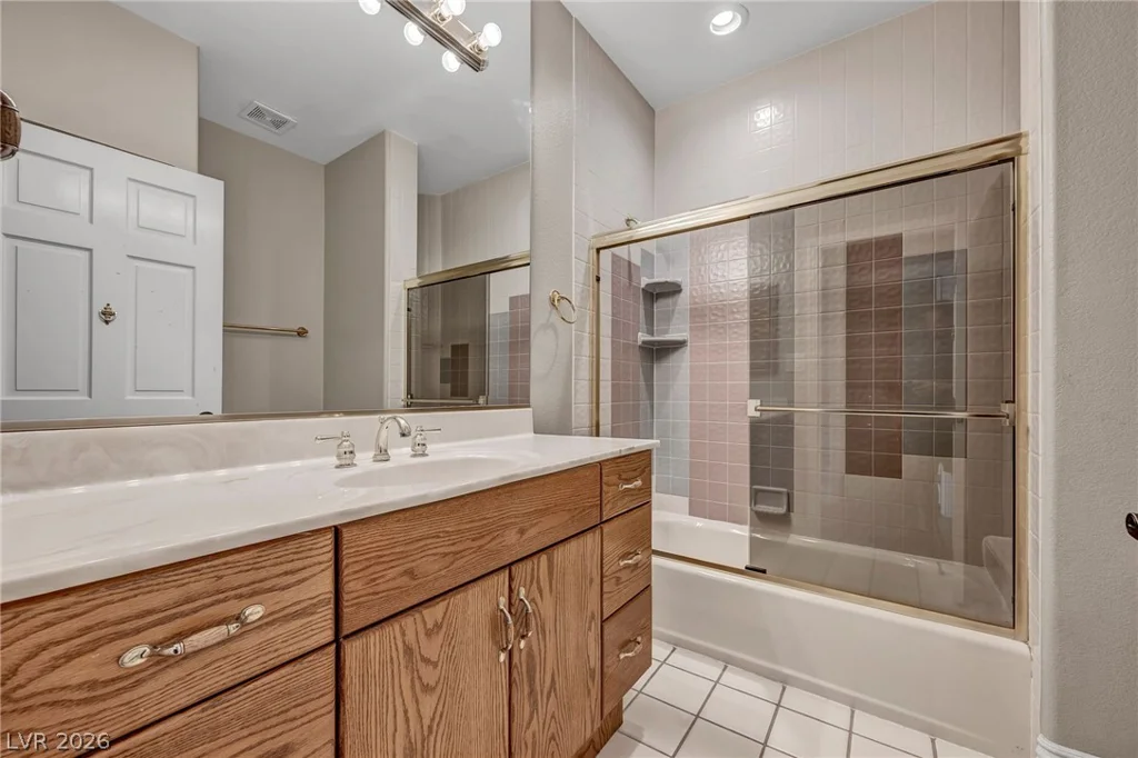 8113 Sapphire Bay, Las Vegas, NV 89128