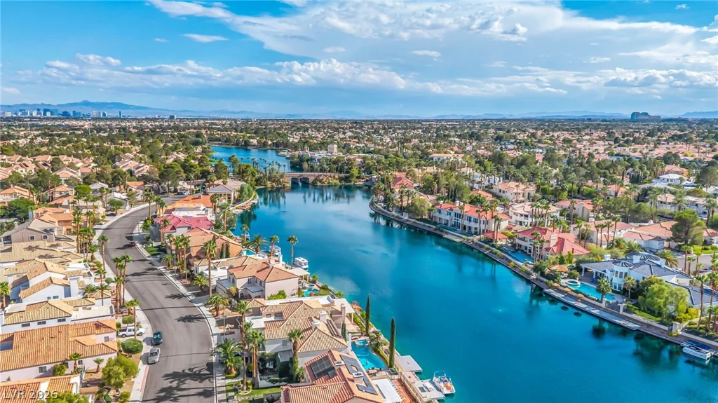 8113 Sapphire Bay, Las Vegas, NV 89128