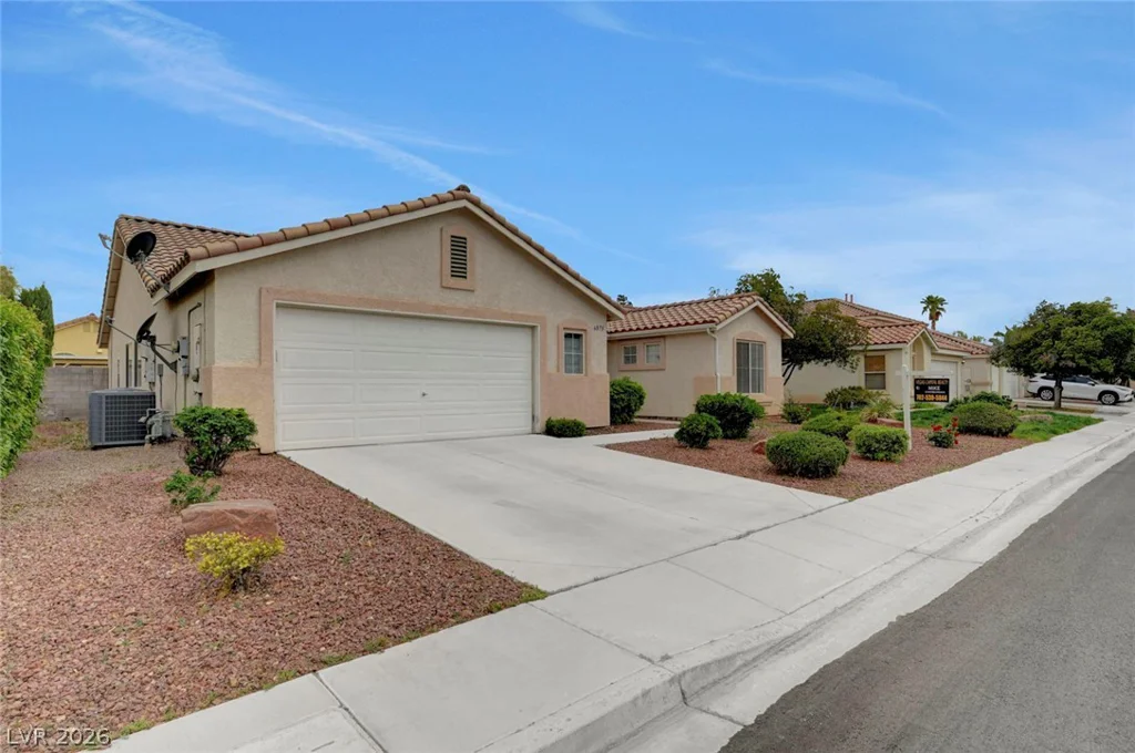 6073 Shadow Oak, North Las Vegas, NV 89031