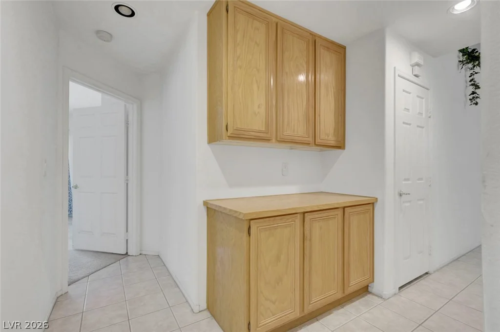 6073 Shadow Oak, North Las Vegas, NV 89031