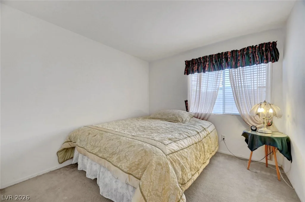 6073 Shadow Oak, North Las Vegas, NV 89031