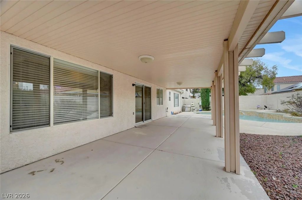6073 Shadow Oak, North Las Vegas, NV 89031