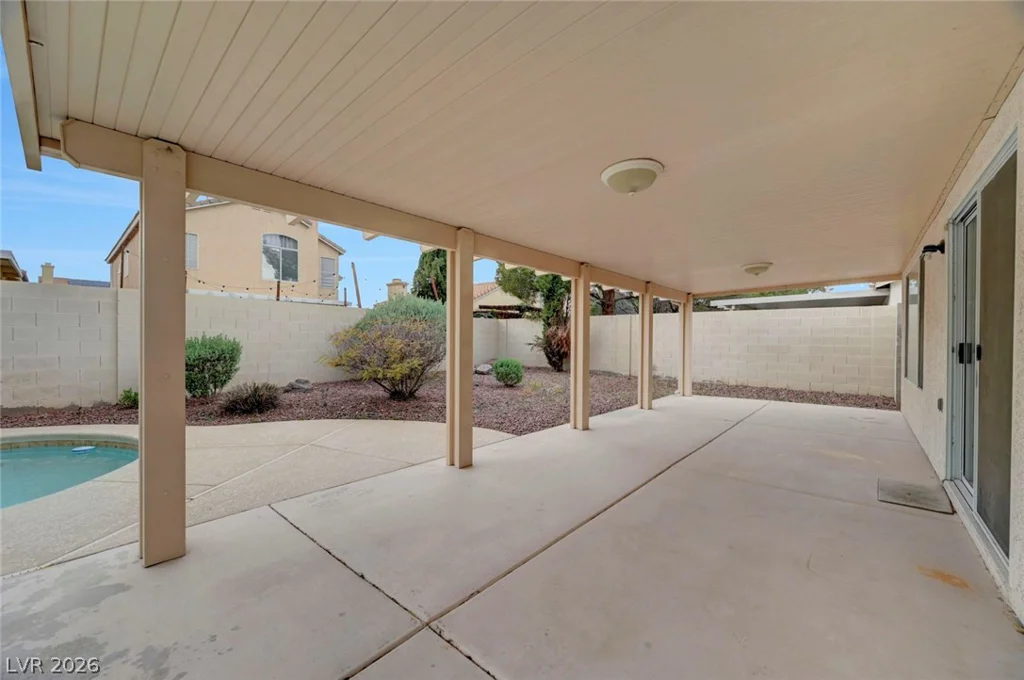 6073 Shadow Oak, North Las Vegas, NV 89031