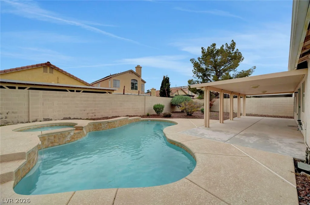 6073 Shadow Oak, North Las Vegas, NV 89031