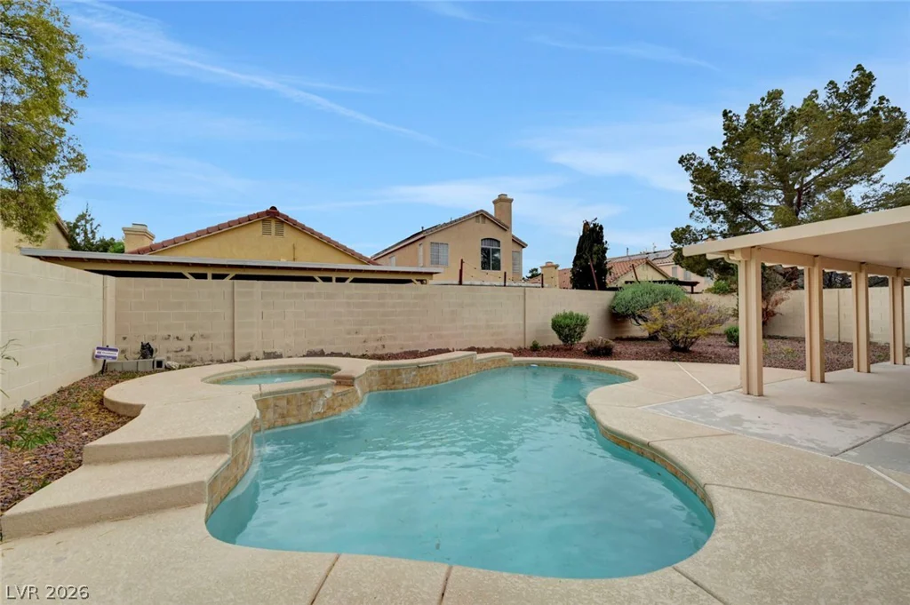 6073 Shadow Oak, North Las Vegas, NV 89031