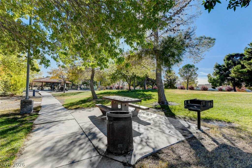 6073 Shadow Oak, North Las Vegas, NV 89031