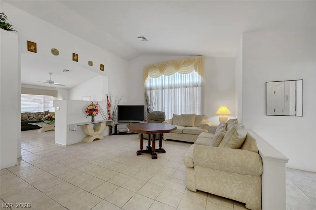 6073 Shadow Oak, North Las Vegas, NV 89031