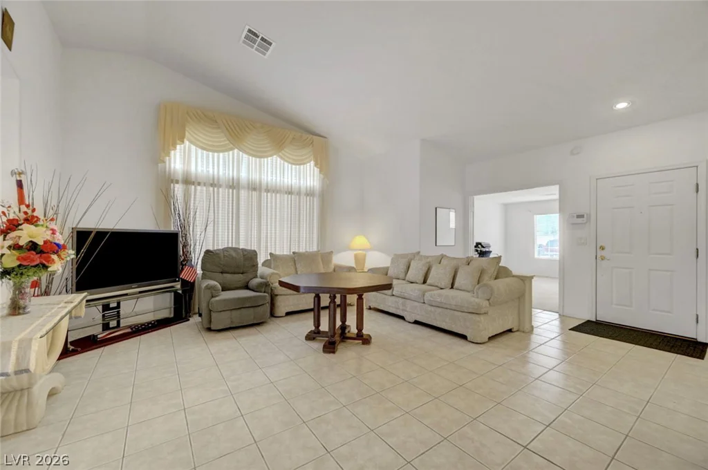 6073 Shadow Oak, North Las Vegas, NV 89031