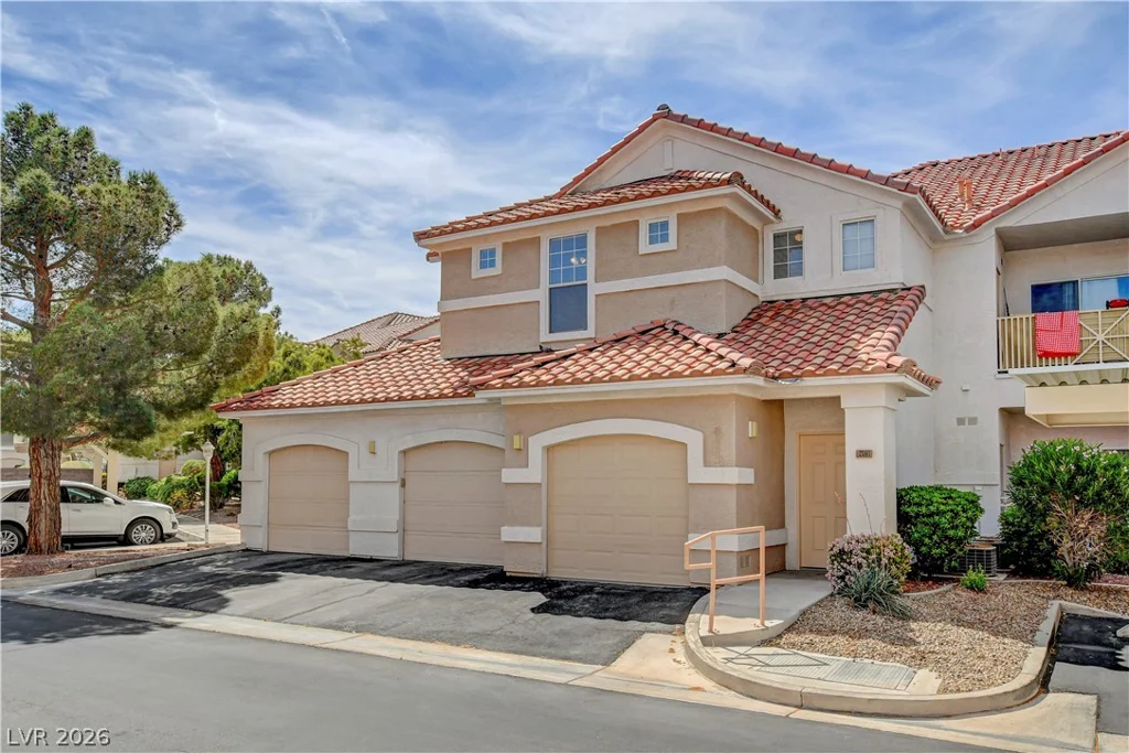 8555 Russell, Las Vegas, NV 89113