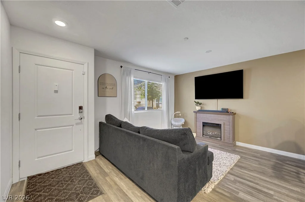 2650 Wimbledon White, North Las Vegas, NV 89086