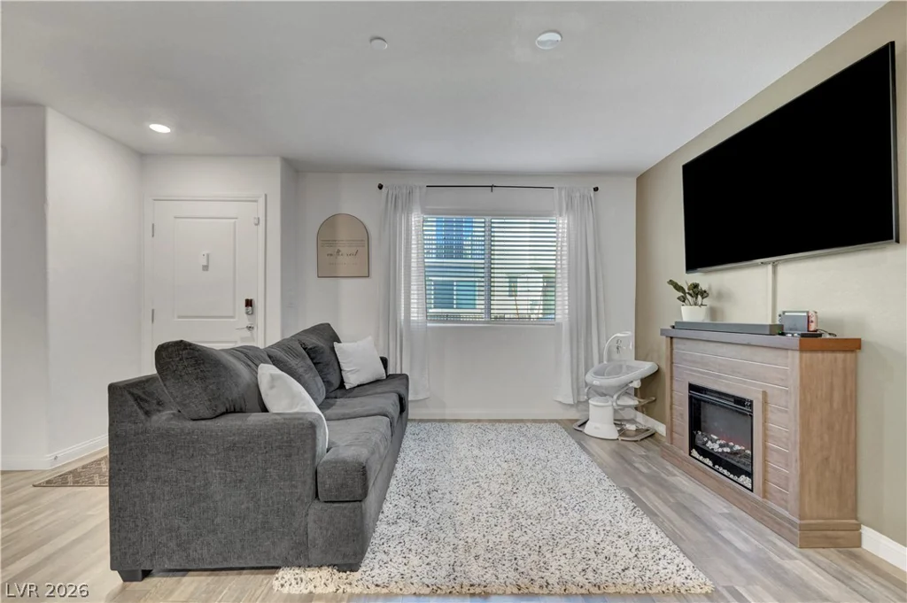 2650 Wimbledon White, North Las Vegas, NV 89086