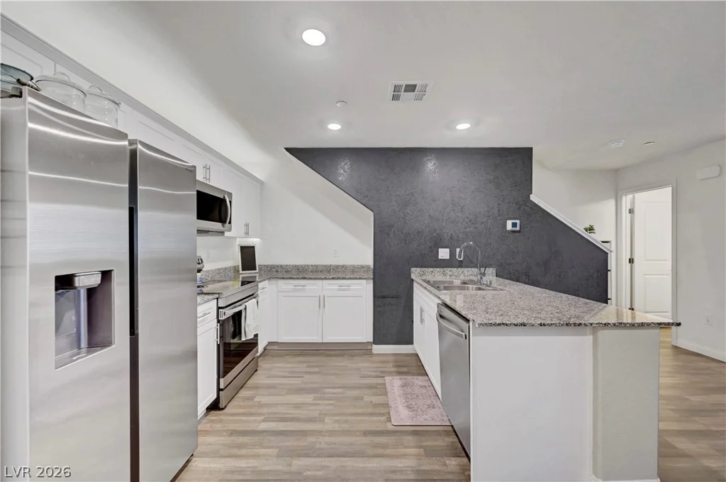 2650 Wimbledon White, North Las Vegas, NV 89086