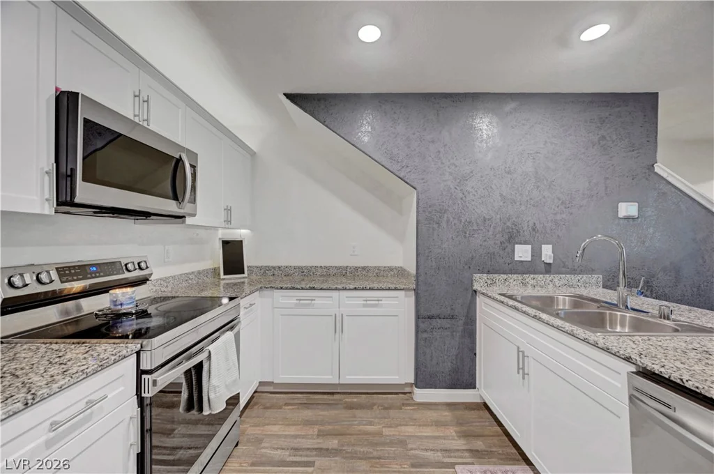 2650 Wimbledon White, North Las Vegas, NV 89086