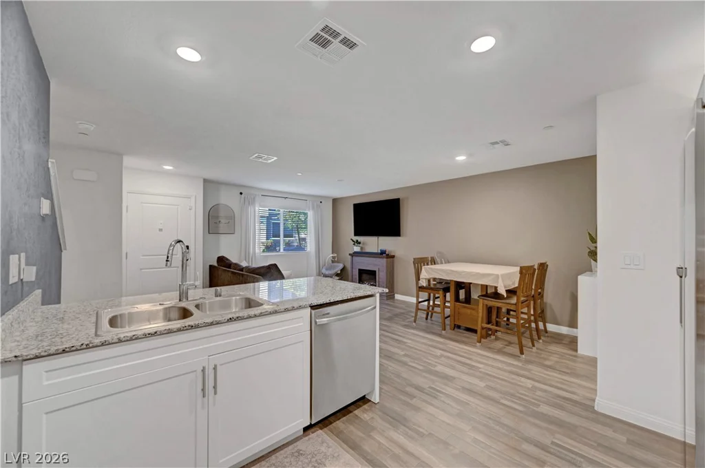 2650 Wimbledon White, North Las Vegas, NV 89086