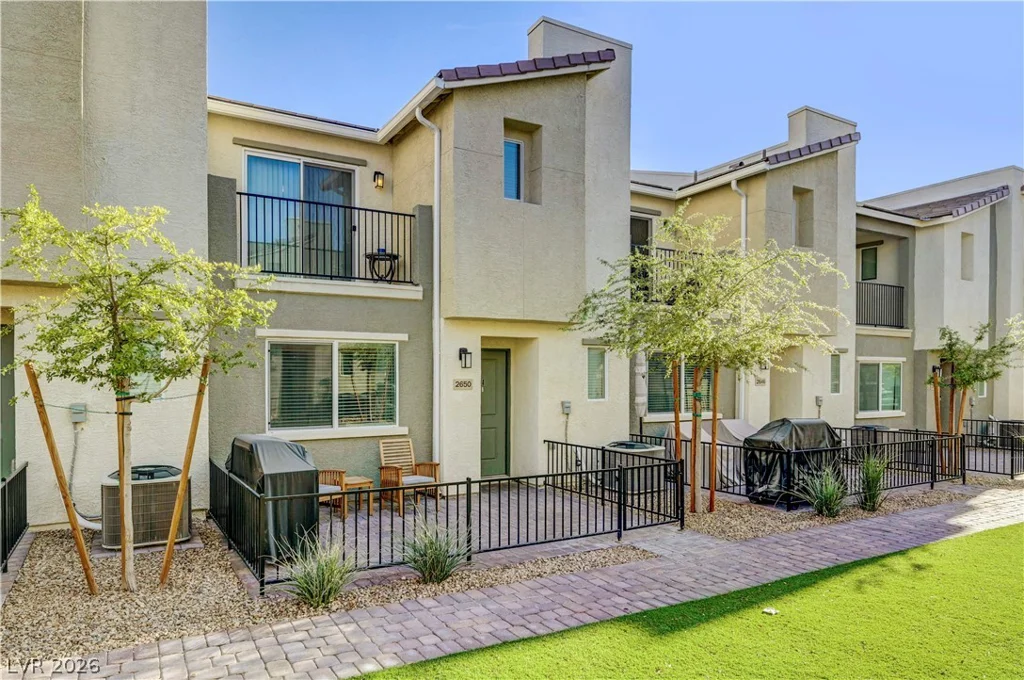 2650 Wimbledon White, North Las Vegas, NV 89086