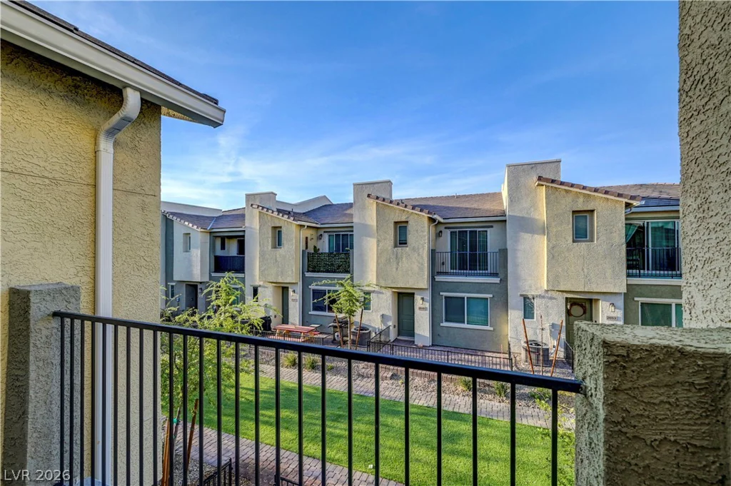 2650 Wimbledon White, North Las Vegas, NV 89086