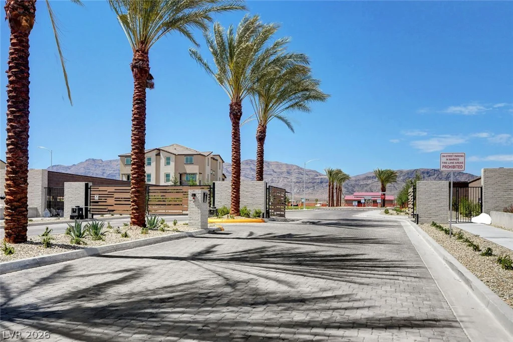 2650 Wimbledon White, North Las Vegas, NV 89086