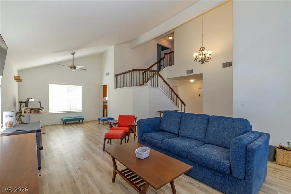 5525 Red Bluff, Las Vegas, NV 89130