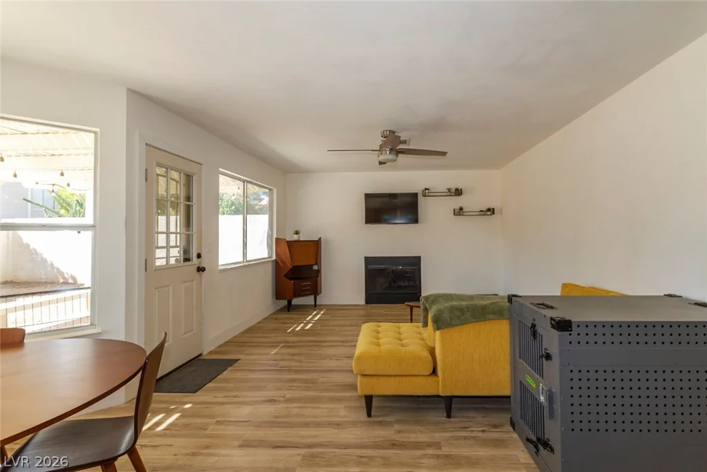 5525 Red Bluff, Las Vegas, NV 89130