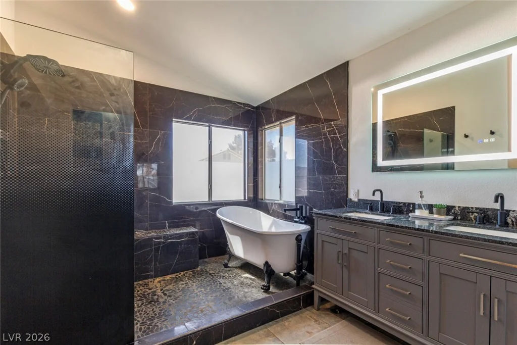 5525 Red Bluff, Las Vegas, NV 89130