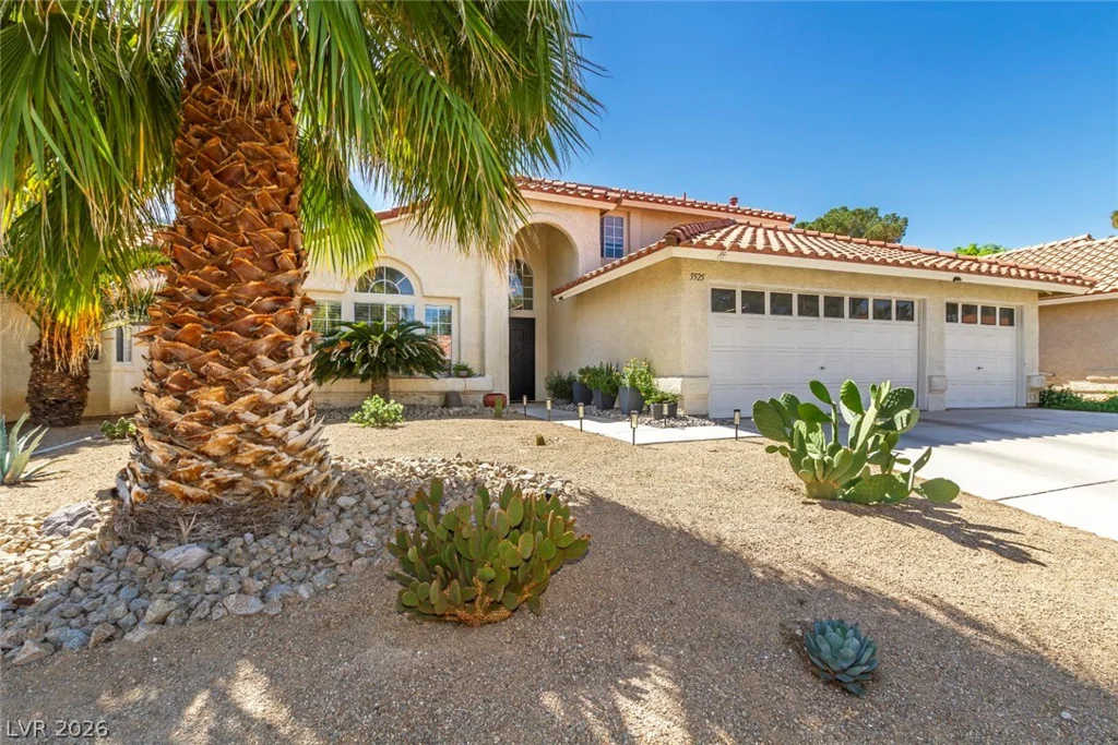 5525 Red Bluff, Las Vegas, NV 89130