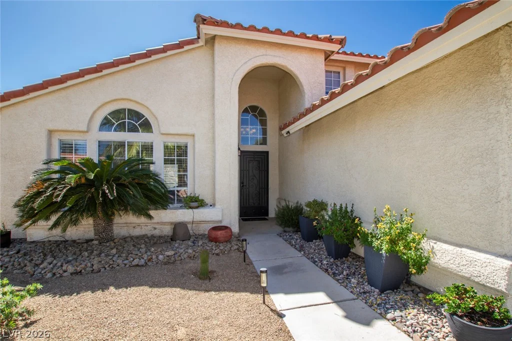 5525 Red Bluff, Las Vegas, NV 89130