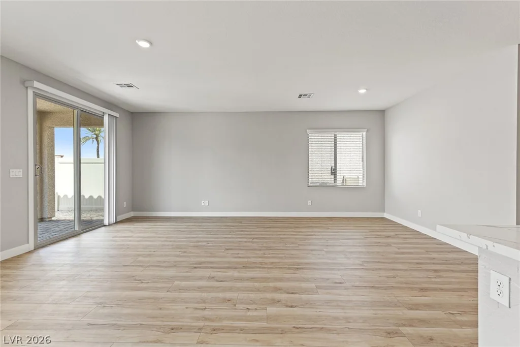 4504 Cave Lake, North Las Vegas, NV 89032