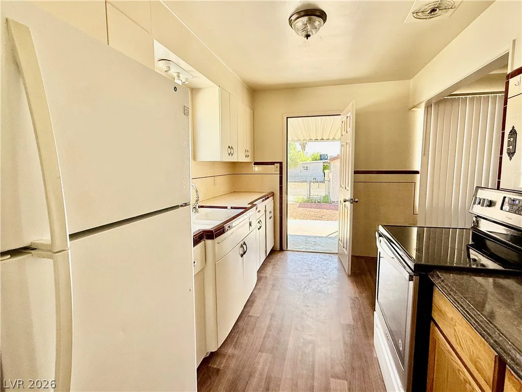 1133 Darmak, Las Vegas, NV 89102