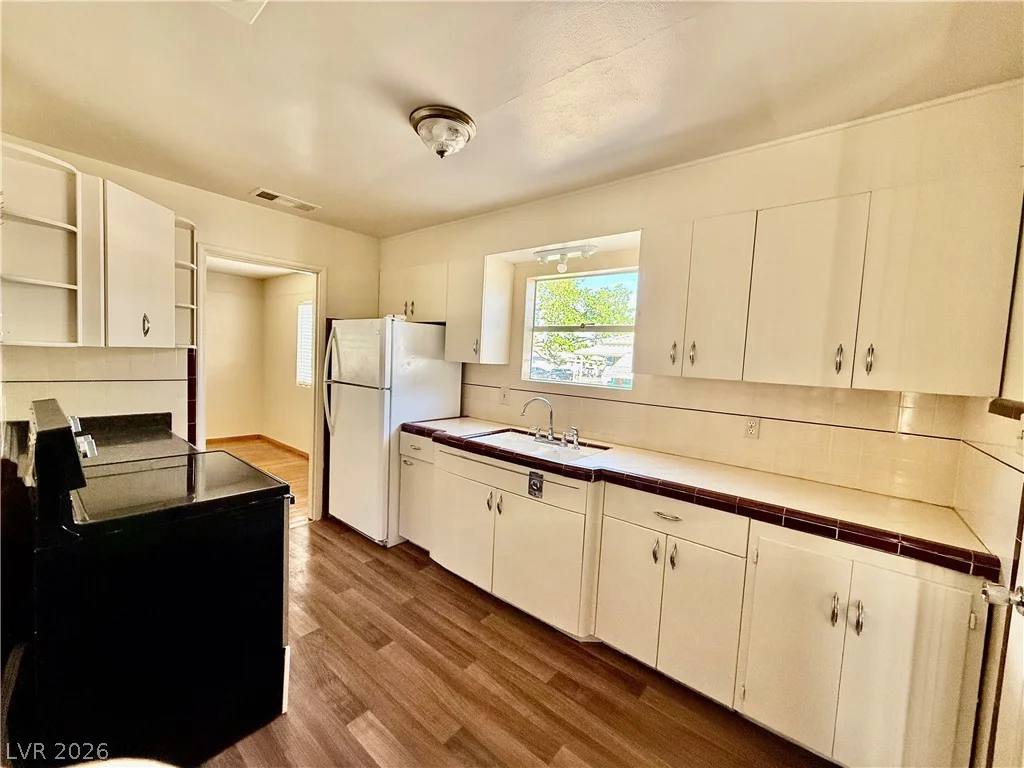 1133 Darmak, Las Vegas, NV 89102