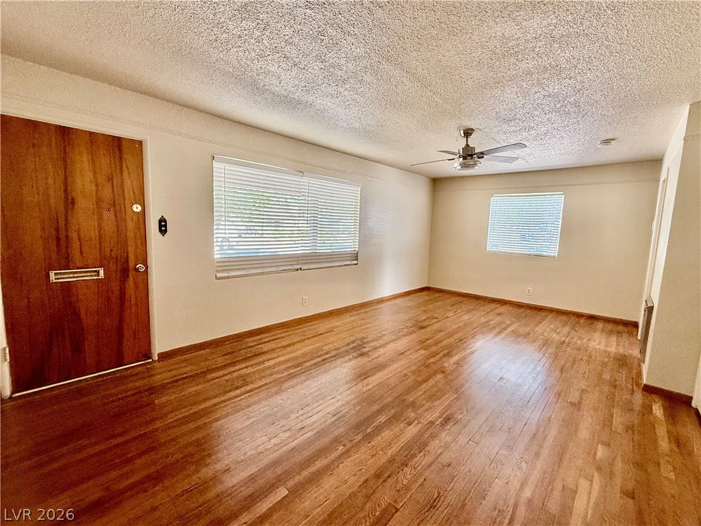 1133 Darmak, Las Vegas, NV 89102