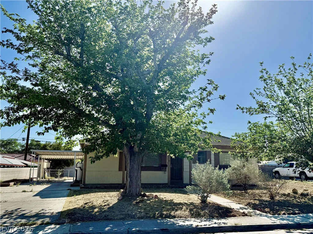 1133 Darmak, Las Vegas, NV 89102