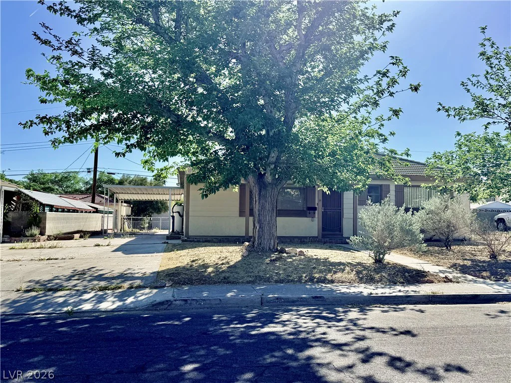 1133 Darmak, Las Vegas, NV 89102