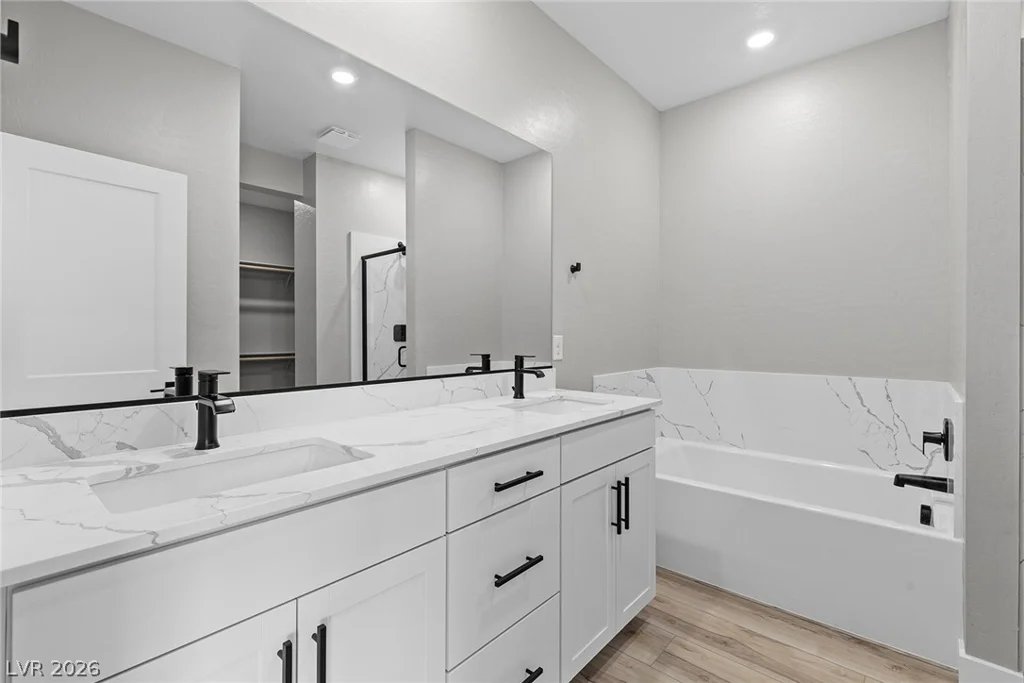 4524 Cave Lake, North Las Vegas, NV 89032