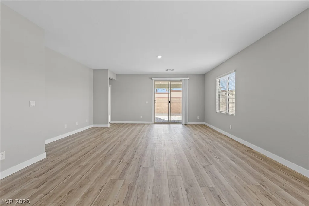 4524 Cave Lake, North Las Vegas, NV 89032