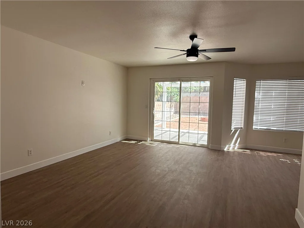 8425 Charles, Las Vegas, NV 89145