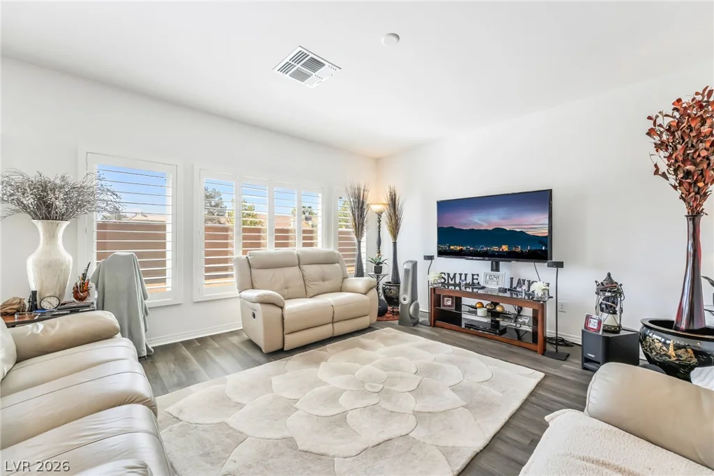 7255 Bold Rock, Las Vegas, NV 89113