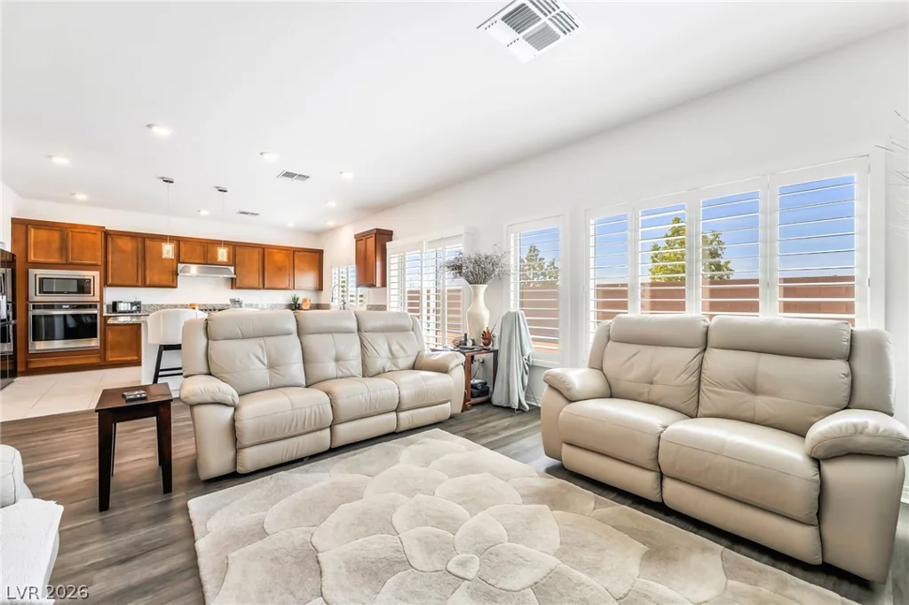 7255 Bold Rock, Las Vegas, NV 89113