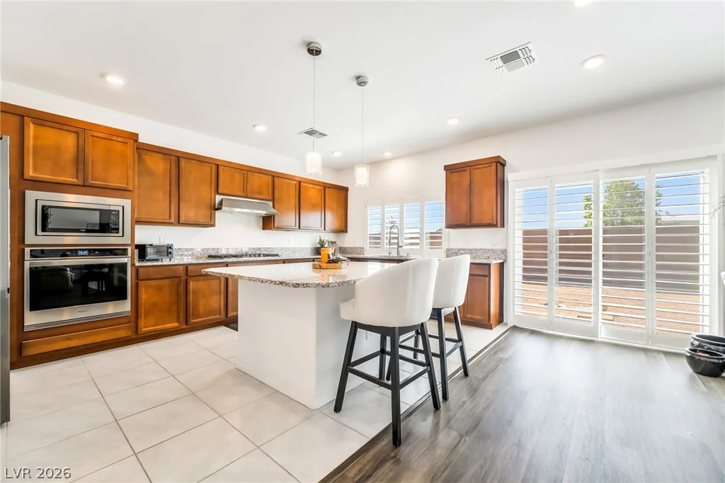 7255 Bold Rock, Las Vegas, NV 89113